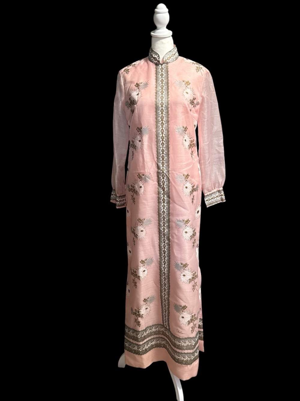 Alfred Shaheen Elegant Pink With Gold,Silver and White Design Long Dress-Size 8
